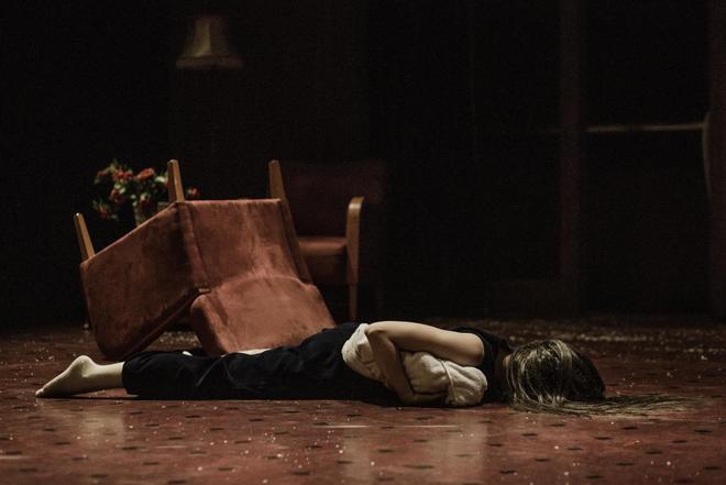 中国大陆带来大卫·林奇式舞台体验j9九游会网站入口偷窥者舞团首登(图4)