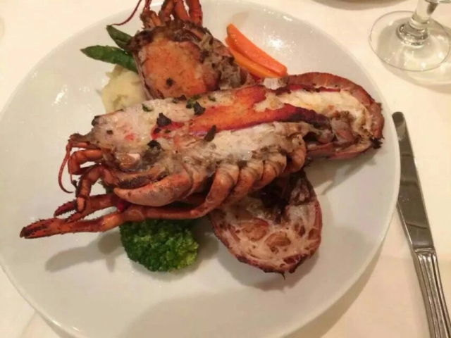 艳遇姐妹们的旅行也很精彩！九游会j9登陆邮轮上没有(图2)