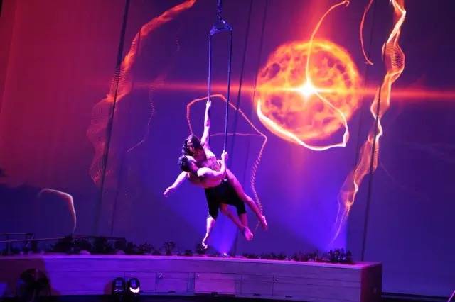 艳遇姐妹们的旅行也很精彩！九游会j9登陆邮轮上没有(图10)