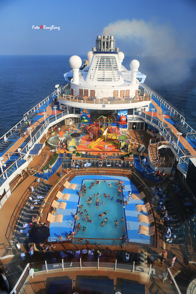 艳遇姐妹们的旅行也很精彩！九游会j9登陆邮轮上没有(图9)